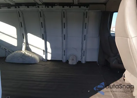 2016 Chevrolet Express 2500 Work Van из США, поврежденный, VIN 1GCWGAFF6G1305935